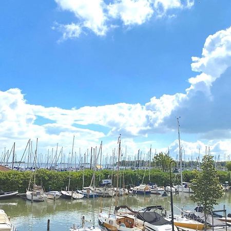 Who'S Anton For You Or Two, Monnickendam Near Amsterdam Bagian luar foto